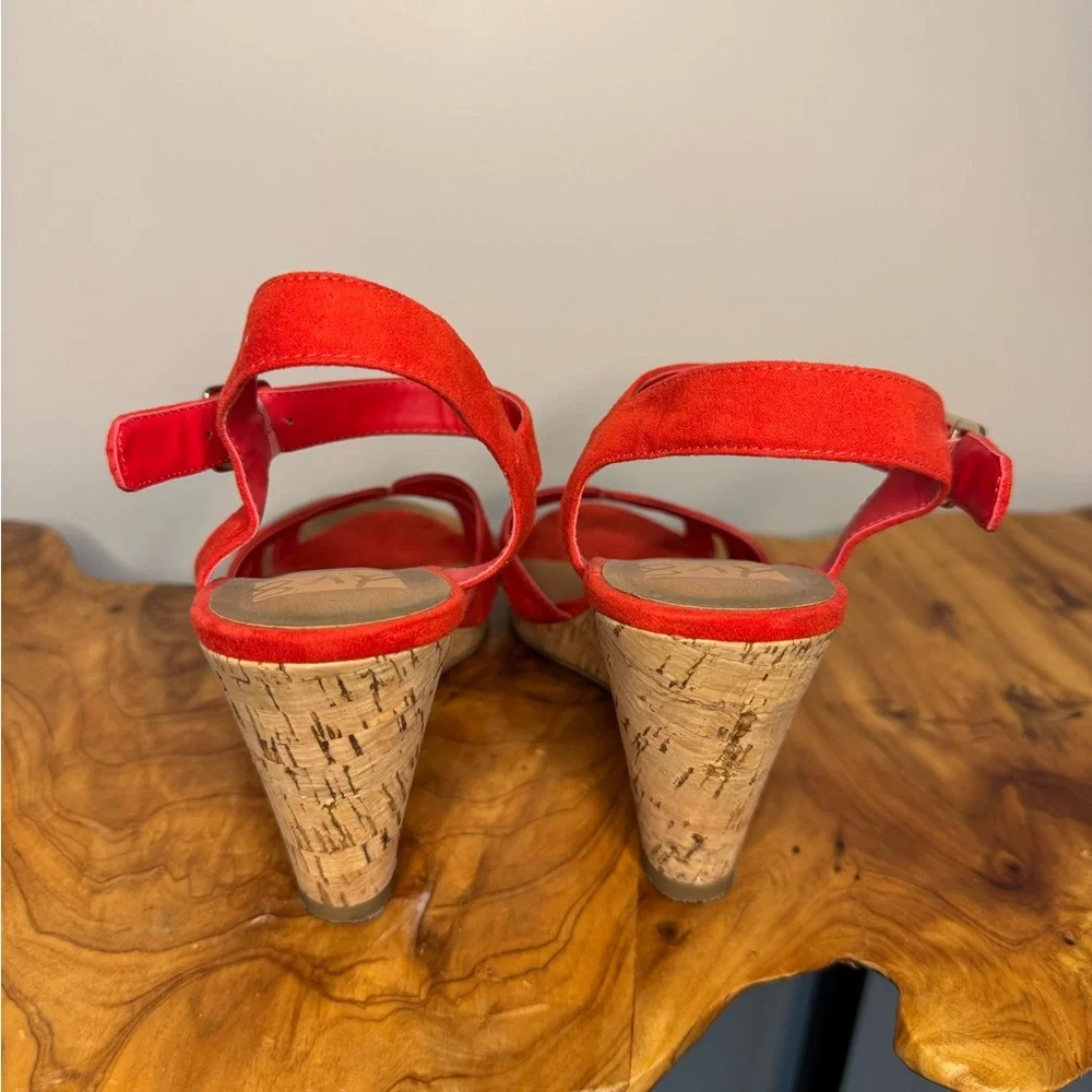DV by Dolce Vita Red Platform Sandals